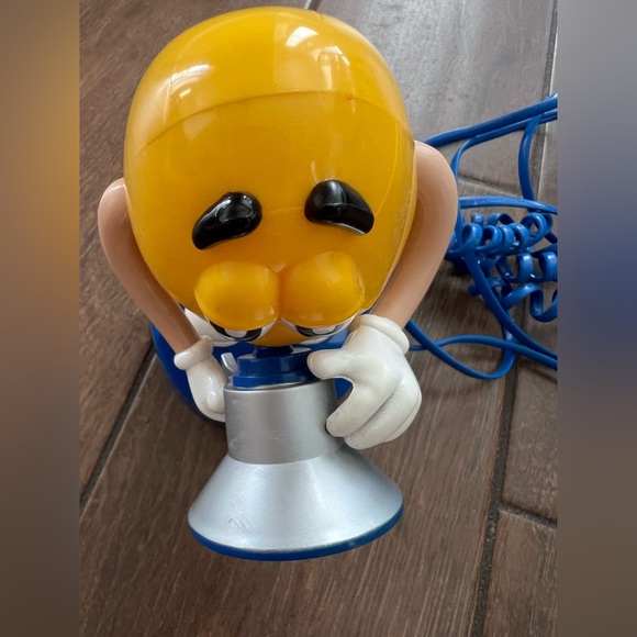 Vintage M&M's Yellow Guy Megaphone Telephone - Picture 8 of 8